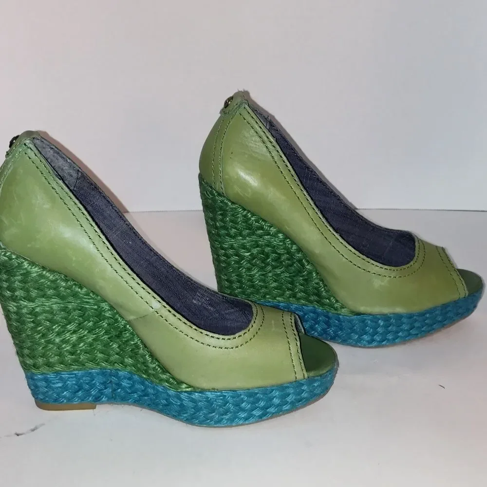 Calvin Klein Hallen Green Wedge Shoes Size 10 runs small 9.5